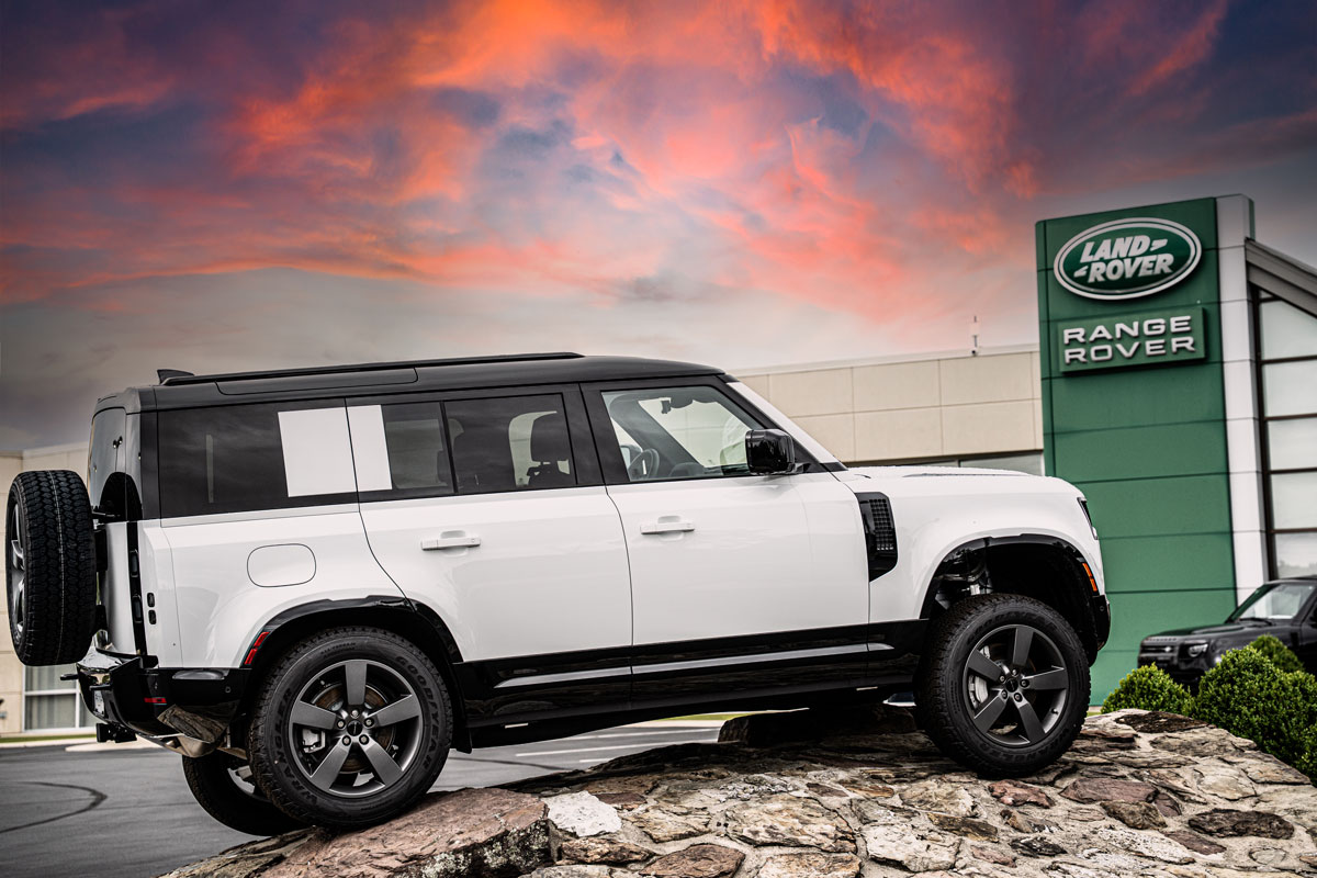 Jaguar Land Rover dealership with a Discovery with tinted windows and ppf.